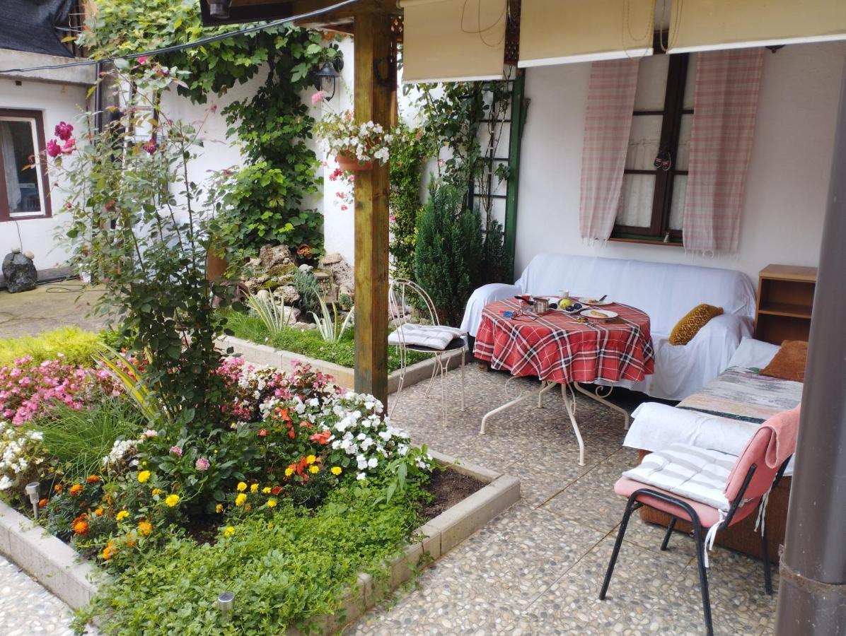 Apartamento Accordeon Visoko Exterior foto
